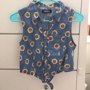 Collared sunflower/denim crop top